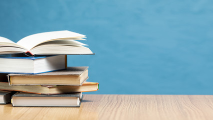 李佳薇 冯天薇 于梦雨 是中国人吗